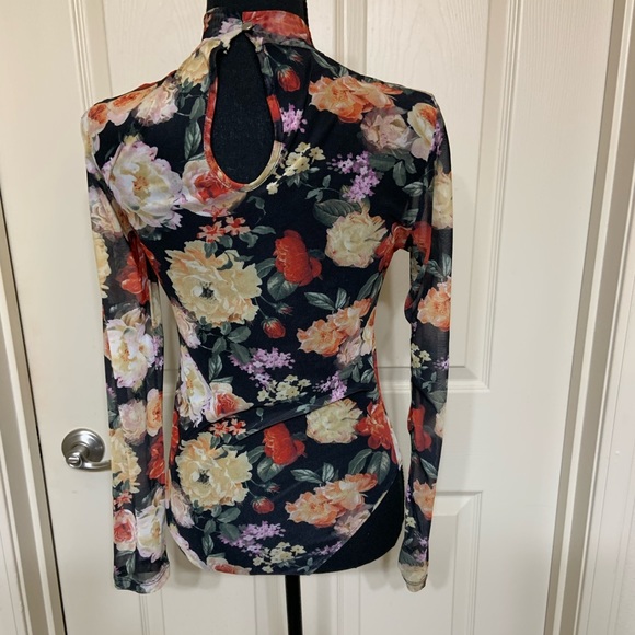 Sheer mesh floral bodysuit size medium - Picture 2 of 2